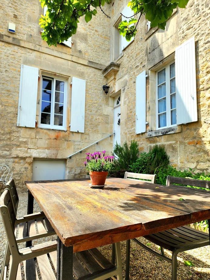 Gite Le Bonheur Hiersac Exterior photo